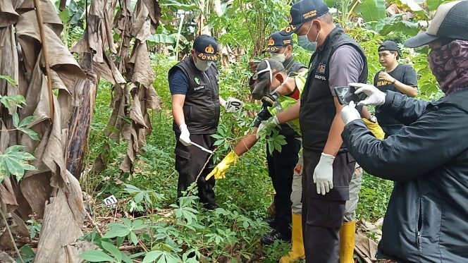 
 Mayat Bayi Terbungkus Plastik Gegerkan Warga Romang Polong