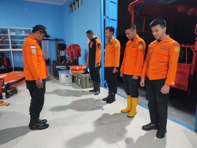 
 Basarnas Sulsel Kerahkan Tim Lakukan Pencarian Korban Tanah Longsor di Gowa