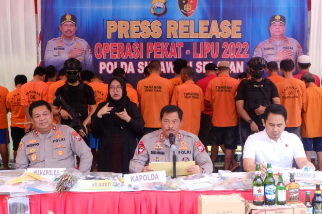 
 Kapolda Sulsel Pimpin Press Release hasil Operasi PEKAT LIPU 2022