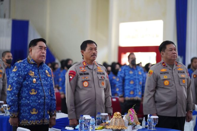 
 Hadiri Syukuran HUT Korpri ke 51 di Polda Sulsel, Abdul Hayat Minta ASN Semakin Inovatif
