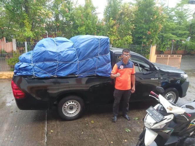 
 Maros Dilanda Banjir, Gubernur Sulsel Salurkan Bantuan Logistik