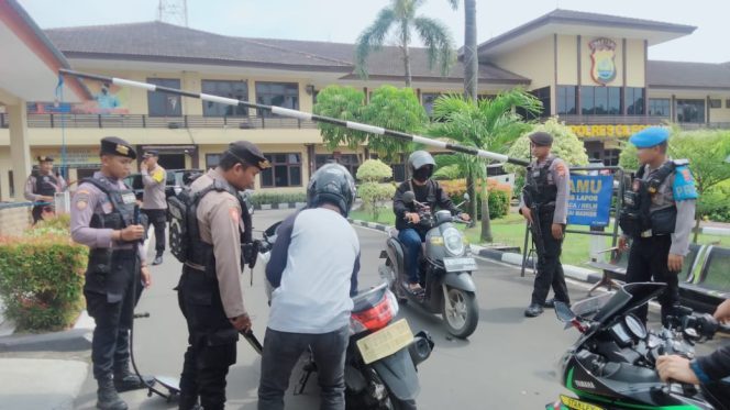 
 Pasca Ledakan Polres Cilegon Polda Polda Banten Tingkatkan Pengamanan Mako