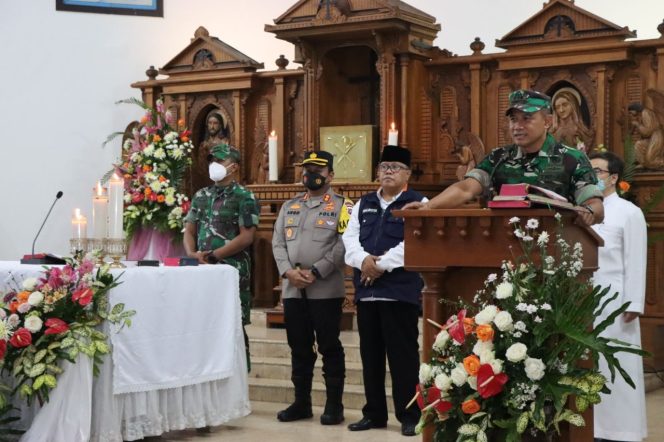 
 Pastikan Aman, Danrem 081/DSJ – Forkopimda Kunjungi Sejumlah Gereja di Blitar