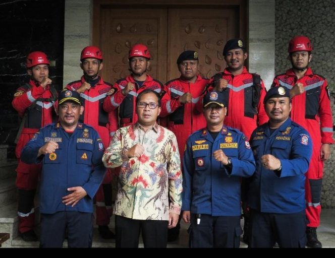 
 Kota Makassar Kirim Satu Regu Cari Korban Longsor di Maros