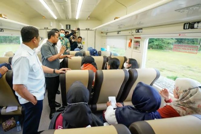 
 Kerjasama PT. SCI – PT. KAI Hasilkan Pendapatan Rp 3,3 M, Gubernur Sulsel : Alhamdulillah
