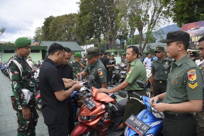 
 Korem 132/Tadulako Melaksanakan Pemeriksaan Kendaraan Dinas dan Umum