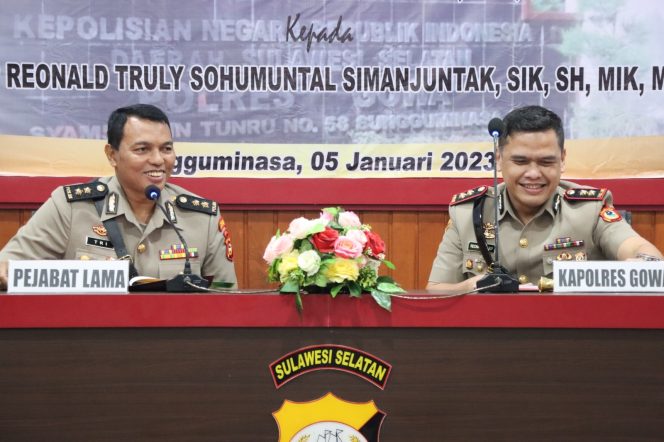 
 Usai Sertijab, Kapolres Gowa Ikuti Laporan Kesatuan