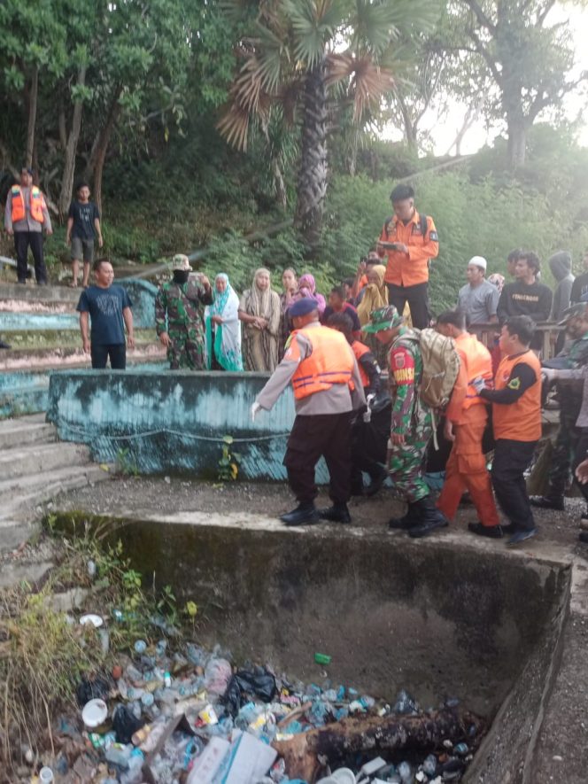 
 Tim Sar Gabungan Temukan Pemancing yang Tenggelam di Perairan Tanjung Palette Bone