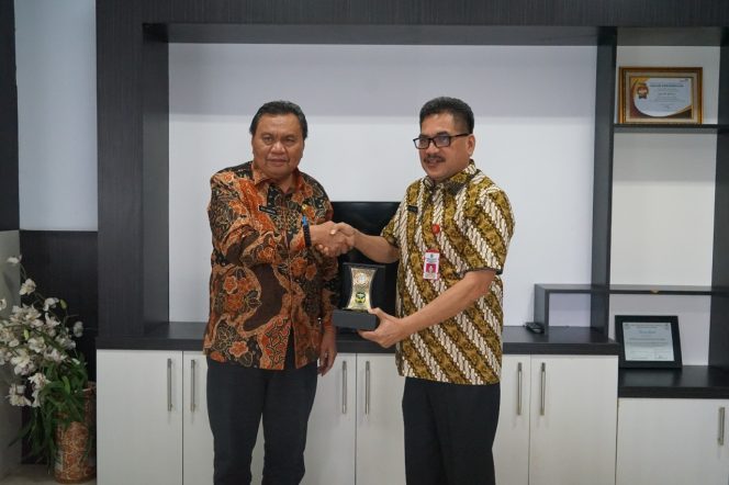 
 Pemkab Luwu Study Komparatif di Sidrap Bahas Retribusi Daerah