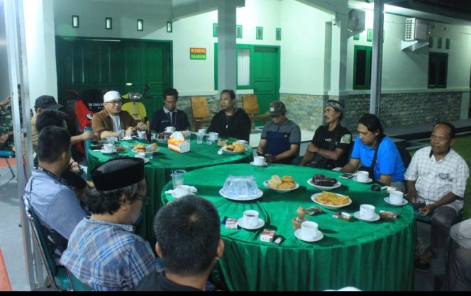 
 Tingkatkan Sinergitas, Dandim 1427 Pasangkayu Ngopi Bareng Bersama Insan Pers di Rumdisnya
