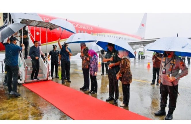 
 Tiba di Jawa Tengah, Presiden  Resmikan Jalan Tol Semarang-Demak