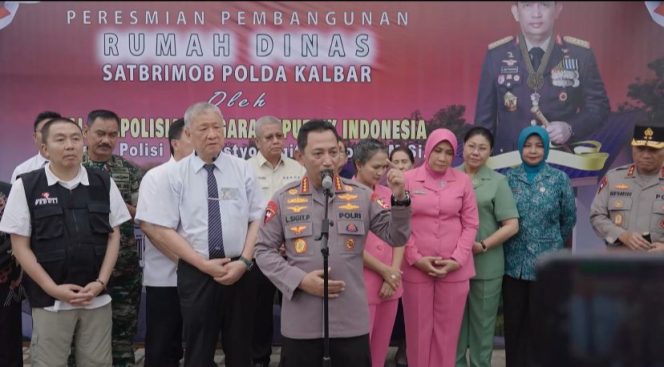 
 Soal Impor Pakaian Bekas, Kapolri: Jika Ada Penyelundupan Tindak Tegas