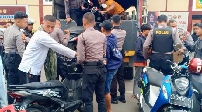 
 Puluhan Kendaraan Roda Dua Diduga Hendak Balap Liar Disita Polisi Di Gowa