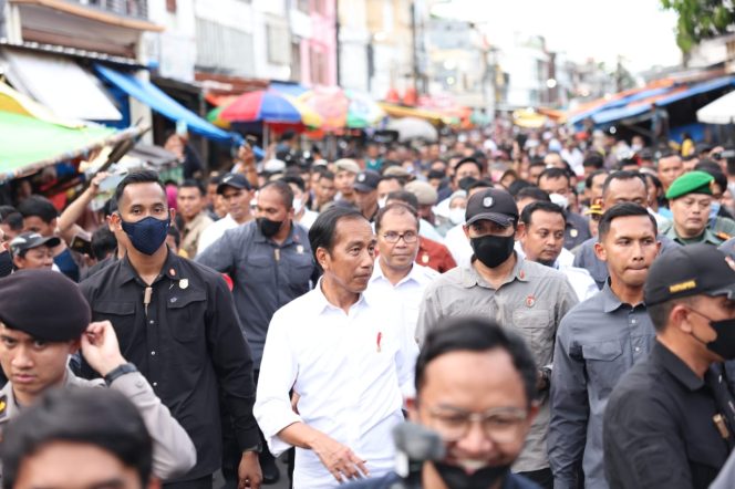 
 Jokowi Puji Stabilitas Harga Pangan di Makassar