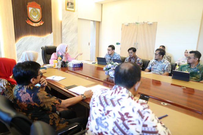 
 Wakil Walikota Makassar Instruksikan Bentuk Tim Teknis Terpadu Efektivitas Penyelenggaraan Perizinan