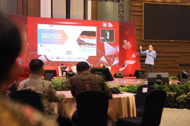 
 Walikota Bogor Jadi Narasumber di Seminar Nasional OTDA di Makassar