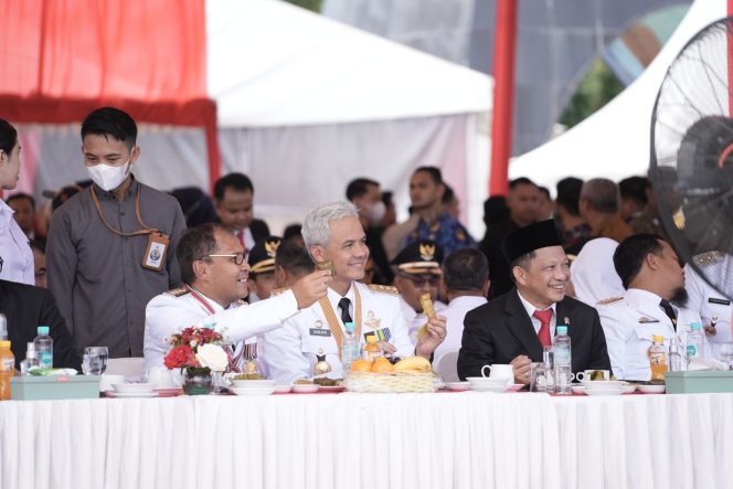 
 Hari Otda ke- XXVII, Kepala Daerah Se-Indonesia Nikmati Coto Makassar