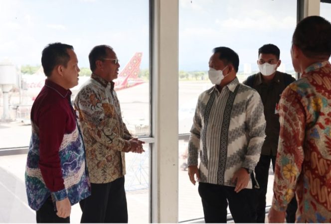 
 Wali Kota Makassar Ajak Mendagri Nikmati Kuliner 