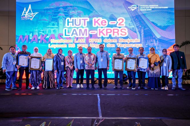
 3 RS Pemprov Sulsel Raih Akreditasi Paripurna dari LAM-KPRS
