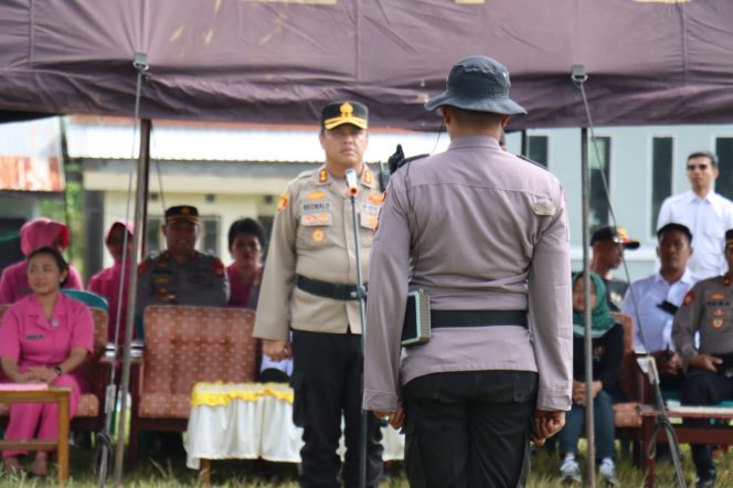 
 Kapolres Gowa Pimpin Upacara Penutupan Tradisi Pembaretan Bintara Remaja