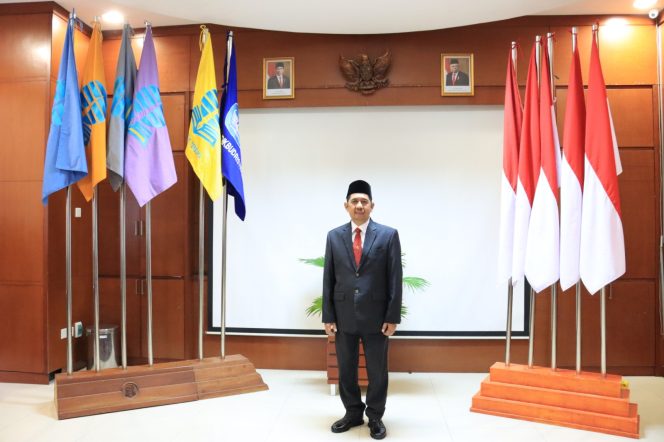 
 Mantan Rektor Unismuh Jabat Dikertur UT Makassar