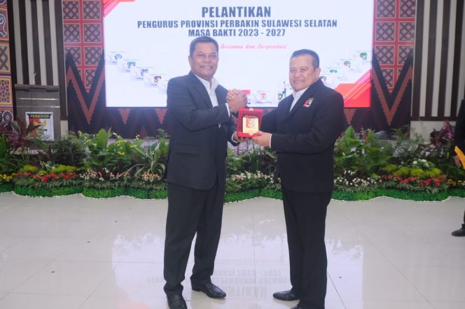 
 Kapolda Sulsel Dilantik Sebagai Ketua Pengurus Perbakin Sulsel 2023-2027