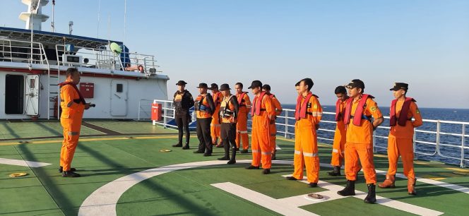 
 Sempat Terbawa Arus, Tim Sar Gabungan Temukan Posisi KMN Ilham Kajang