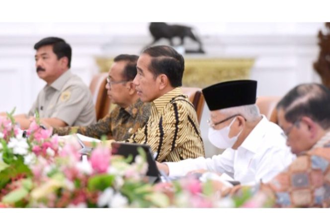 
 Presiden Jokowi Pimpin Ratas Soal Perkembangan Investasi di IKN