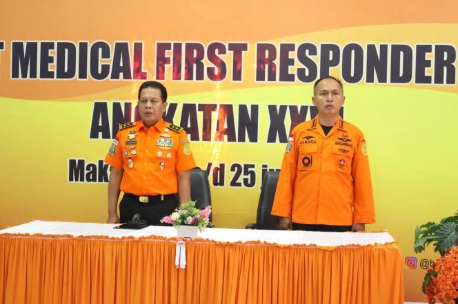 
 Deputi Operasi dan Siaga Basarnas Buka Diklat Medical First Responder di Makassar