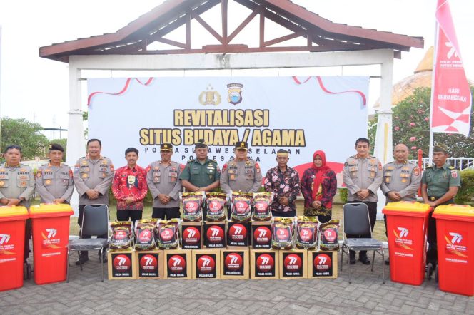 
 Sambut Hari Bhayangkara, Kapolda Sulsel Pimpin Pelaksanaan Revitalisasi Situs Religi