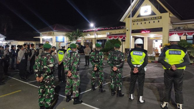 
 Apel Gabungan TNI-Polri, Dalam Rangka Patroli Bersama Untuk Ciptakan Situasi Yang Kondusif di Takalar