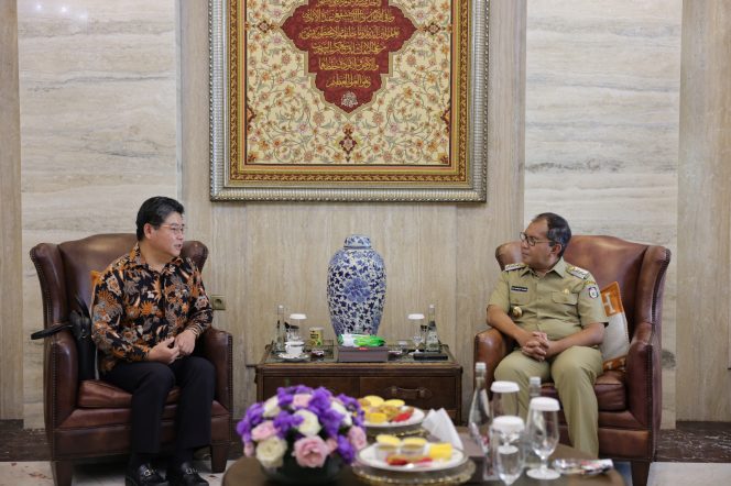 
 Walikota Makassar Bertemu Konsuler Jepang Bahas Mitigasi Pesisir dan Transportasi Bawah Tanah