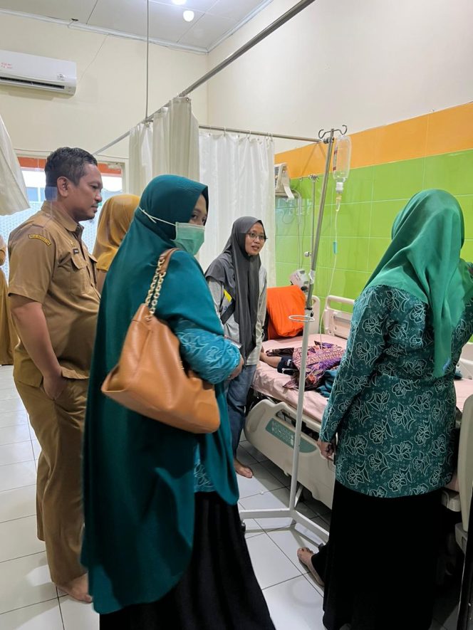 
 TP PKK Sulsel Gelar Khitan Massal untuk Anak Down Syndrome