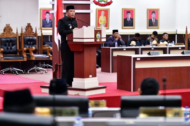 
 Pidato Perdana Pj Gubernur Sulsel di Paripurna DPRD : Target investasi di Sulsel Rp.14 triliun