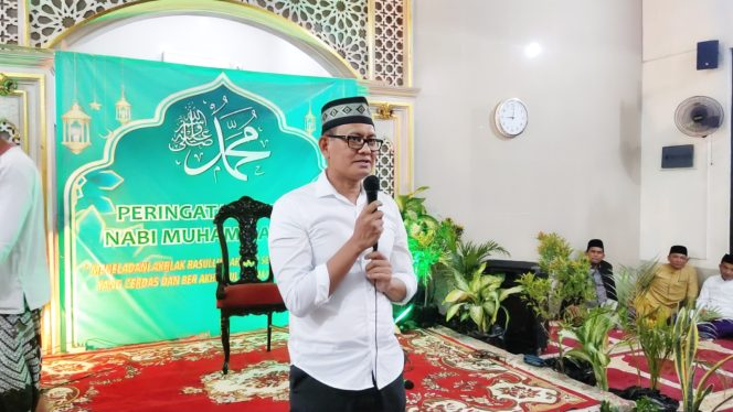 
 Marwan Aras Hadiri Peringatan Maulid di Masjid Miftahul Jannah Kalideres Jakarta Barat