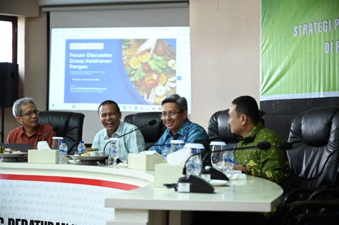 
 Plh Sekda Sulsel Narasumber FGD Bahas Strategi Pengembangan Ketahanan Pangan