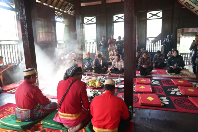 
 Dinas Kebudayaan Kota Makassar Gelar Ritual Appasili di Benteng Somba Opu