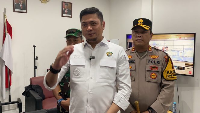 
 Kapolres Gowa Dampingi Bupati Gowa Ingatkan Masyarakat Menahan Diri dari Euforia