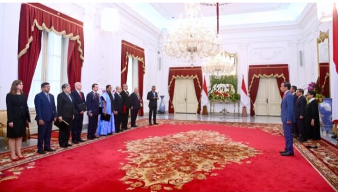 
 Presiden Jokowi Terima Surat Kepercayaan 9 Duta Besar Negara Sahabat