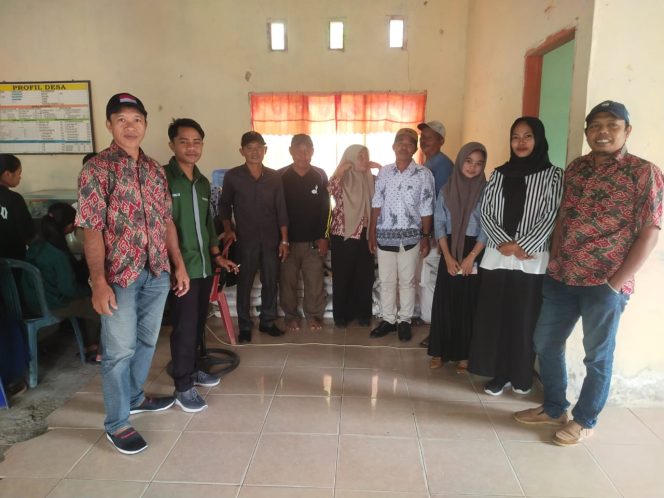 
 Pemdes Tomoli Selatan Kembali Salurkan Bantuan Pangan kepada 284 KPM