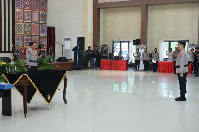 
 Delapan Kapolres di Sulsel Berganti !