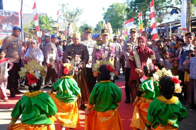 
 Kakorbinmas Baharkam Polri Kunjungi Desa Kampung Beru Takalar 
