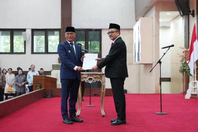 
 Sekda Provinsi Sulsel Dilantik, Ini Pesan Pj Gubernur Sulsel 