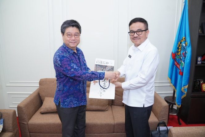 
 Sekprov Jufri Rahman – Konsuler Jepang Ohashi Koichi Bahas Peningkatan Kerjasama di Tiga Sektor