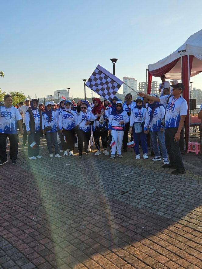 
 Meriahnya Gerak Jalan IKA 588 Makassar Memperingati HUT RI ke-79