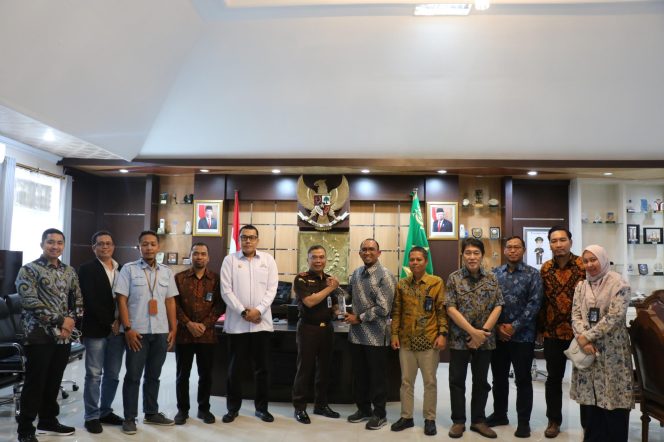 
 Tingkatkan Pelayanan Kelistrikan, PLN UID Sulselrabar Perkuat Sinergitas dengan Stakeholder