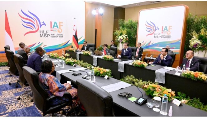 
 Bertemu Wakil Presiden Zimbabwe, Presiden Jokowi Bahas Kerja Sama Ekonomi hingga Pertambangan