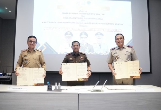 
 Bentuk Satgas Percepatan Investasi Bersama Kejati dan BPN Sulsel, Sekda Jufri Rahman Optimistis Realisasi Investasi Sulsel Akan Meningkat