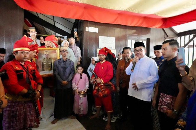 
 Hadiri Pelepasan Jenazah Raja Gowa XXXVIII, Jufri Rahman Ungkap Andi Kumala Idjo Sosok Penyabar dan Pemaaf