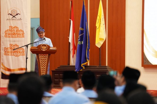 
 Sekda Jufri Rahman Resmi Pimpin Organisasi Dunia Melayu Dunia Islam Sulsel